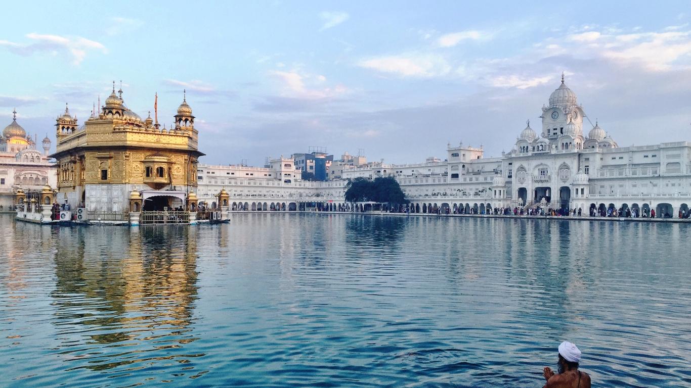 Montreal to Amritsar Flight